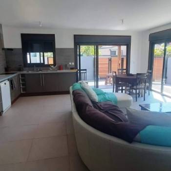 RAVINE DES CABRIS – VILLA F4 RÉCENTE DE 92 M² – VENDUE MEUBLÉE ET LOUÉE
