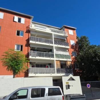 Deux appartements T2 loués – Centre-ville de Saint-Denis